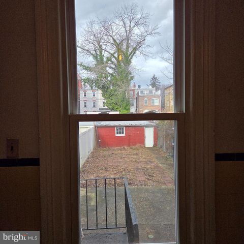 1320 A ST SE, Washington, DC 20003