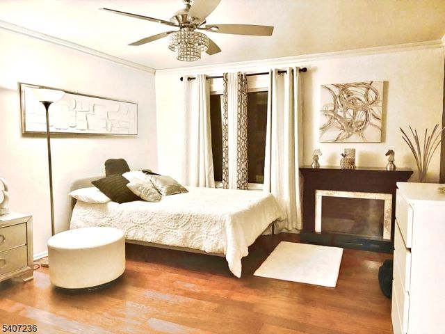 573 Dell Pl, Stanhope Boro, NJ 07874