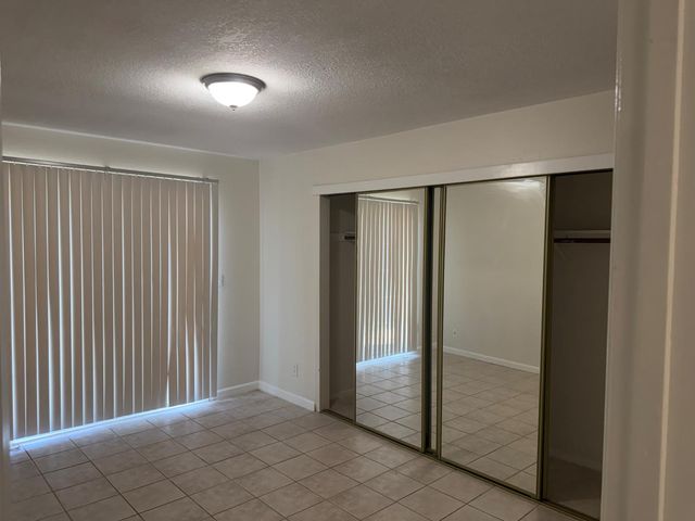 7518 Whisperwillow Dr, Sacramento, CA 95828