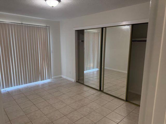 7518 Whisperwillow Dr, Sacramento, CA 95828