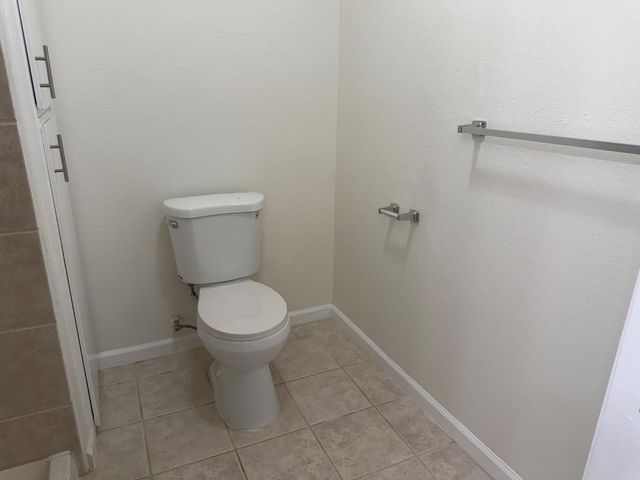 7518 Whisperwillow Dr, Sacramento, CA 95828