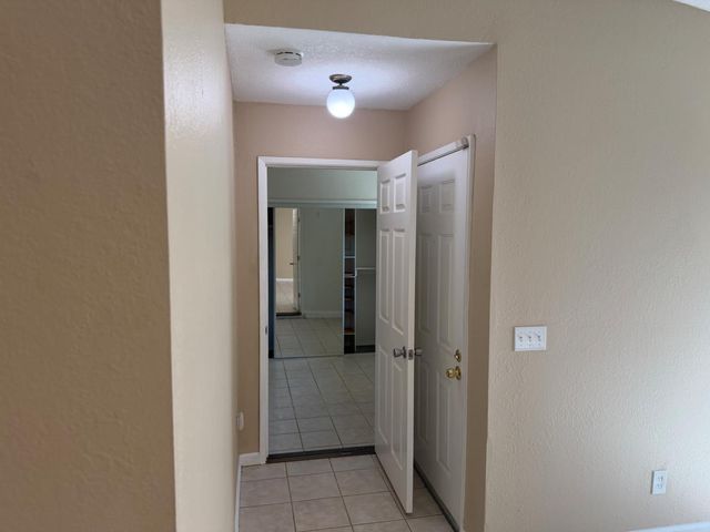 7518 Whisperwillow Dr, Sacramento, CA 95828