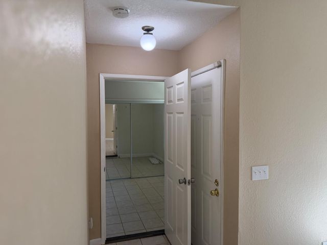 7518 Whisperwillow Dr, Sacramento, CA 95828