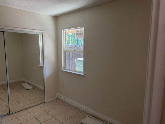 7518 Whisperwillow Dr, Sacramento, CA 95828