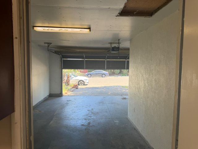 7518 Whisperwillow Dr, Sacramento, CA 95828