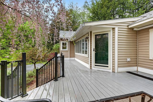9 Wyeth Road, Hanover, NH 03755
