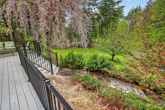 9 Wyeth Road, Hanover, NH 03755