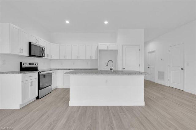 203 E 17th ST, Lehigh Acres, FL 33972
