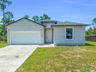 203 E 17th ST, Lehigh Acres, FL 33972