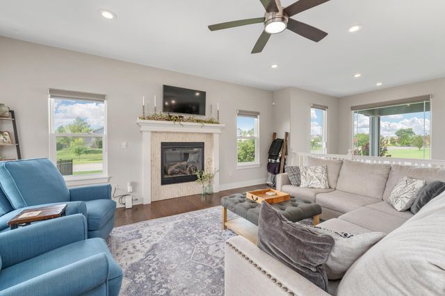 5104 N Colonial Ave, Bel Aire, KS 67226