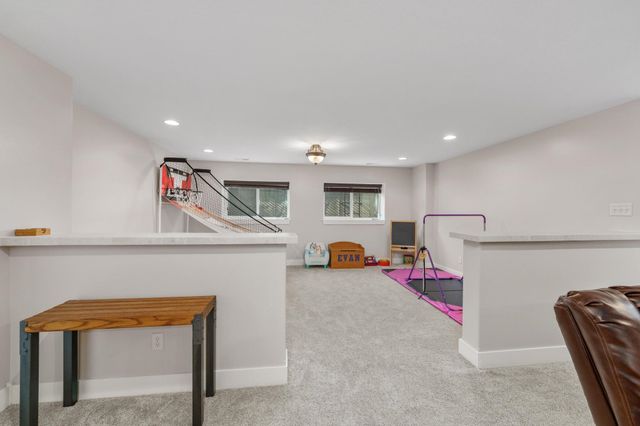 5104 N Colonial Ave, Bel Aire, KS 67226