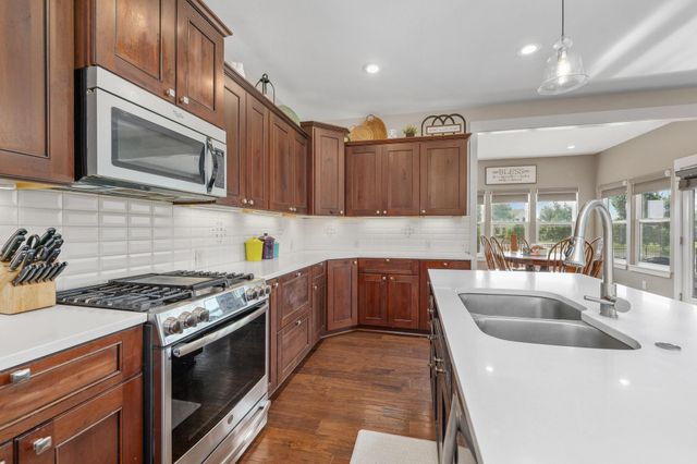 5104 N Colonial Ave, Bel Aire, KS 67226