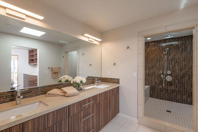 1122 Locust St, San Diego, CA 92106