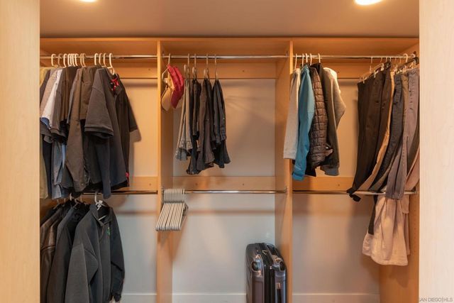 1122 Locust St, San Diego, CA 92106