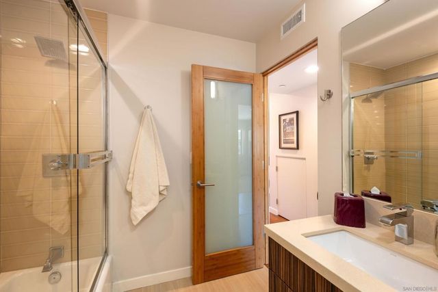 1122 Locust St, San Diego, CA 92106