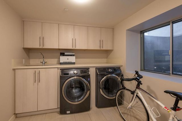 1122 Locust St, San Diego, CA 92106