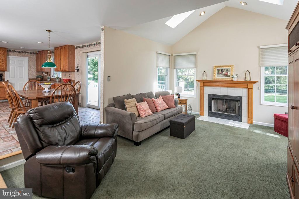163 MATTHEWS FARM RD, BELLE MEAD, NJ 08502 — photo 4