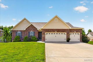 614 Laura Court, Columbia, IL 62236