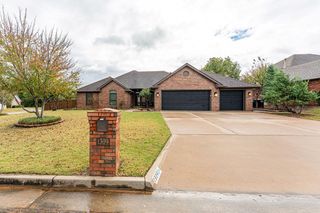 1309 Nottingham Circle, Shawnee, OK 74804