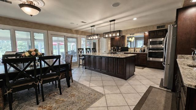 8332 COUNTRYWOOD FWY, Memphis, TN 38016