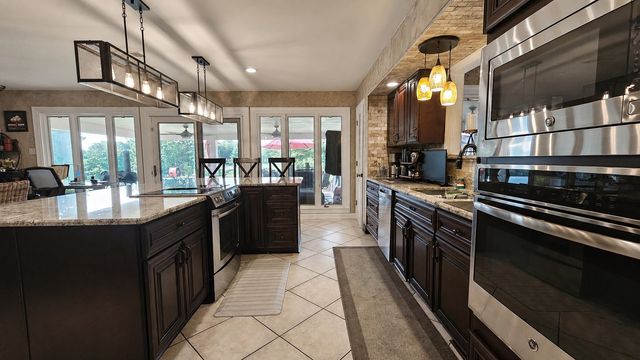 8332 COUNTRYWOOD FWY, Memphis, TN 38016