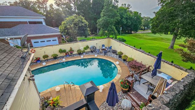 8332 COUNTRYWOOD FWY, Memphis, TN 38016