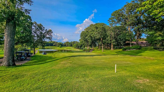 8332 COUNTRYWOOD FWY, Memphis, TN 38016