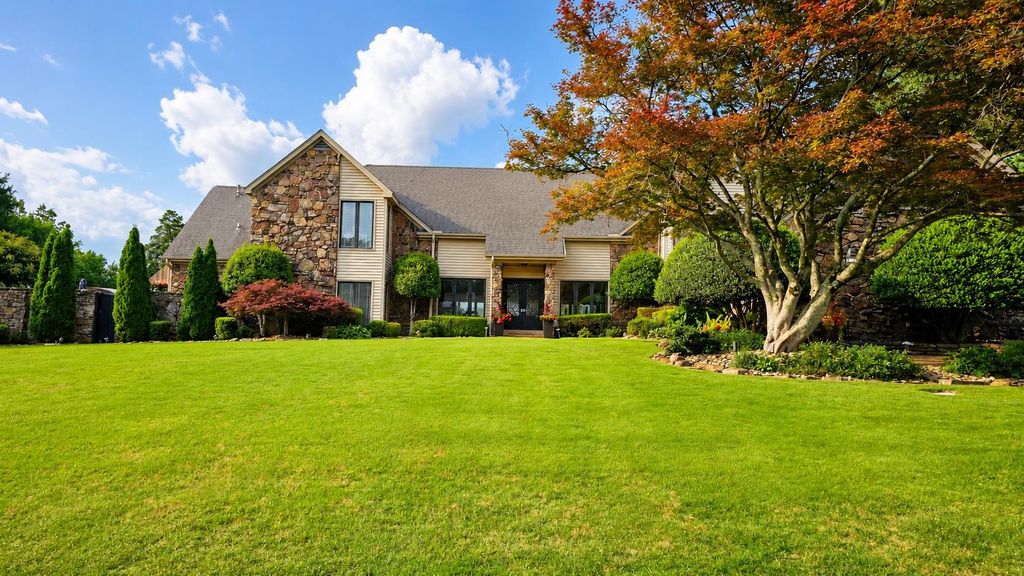 8332 COUNTRYWOOD FWY, Memphis, TN 38016