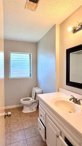 10502 Ambursen Street, Houston, TX 77034