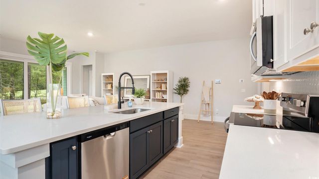 125 Keithland Dr., Conway, SC 29526