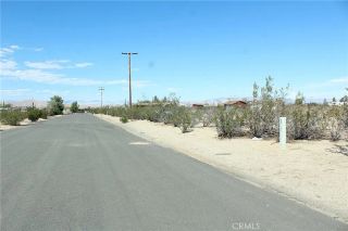 11 Olanche, Mojave, CA 93501