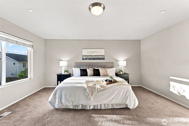 1933 Chaffee Avenue, Dupont, WA 98327