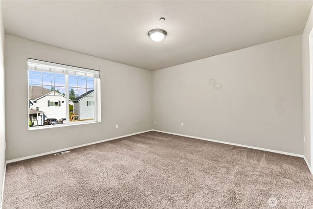 1933 Chaffee Avenue, Dupont, WA 98327
