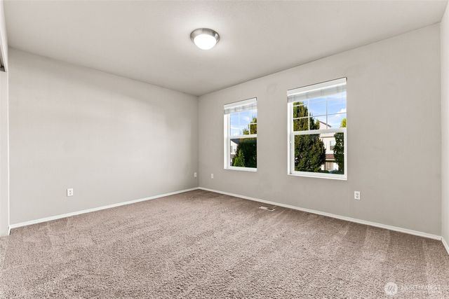 1933 Chaffee Avenue, Dupont, WA 98327
