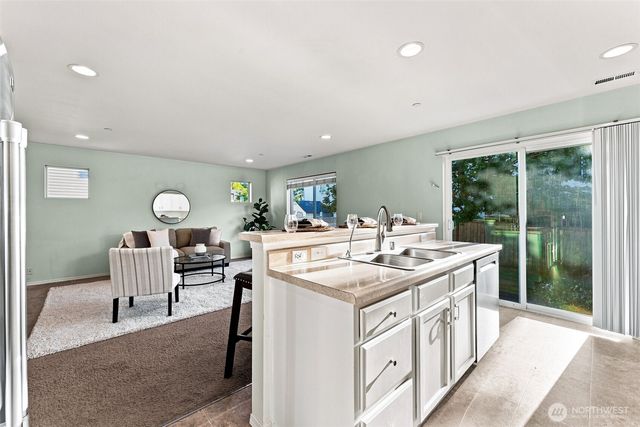 1933 Chaffee Avenue, Dupont, WA 98327