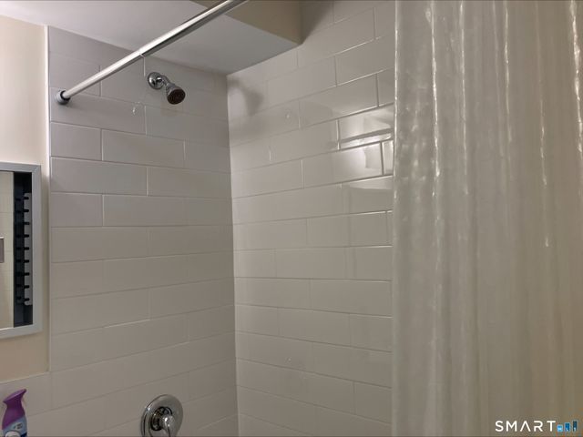 100 York Street 5G, New Haven, CT 06511