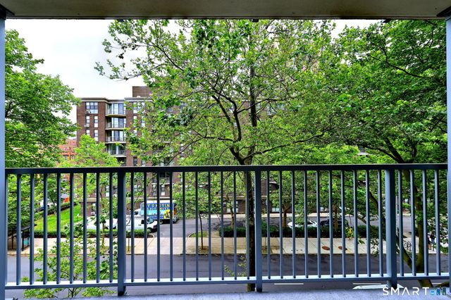 100 York Street 5G, New Haven, CT 06511