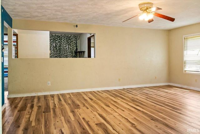 1519 S Willman Road, Hartford City, IN 47348