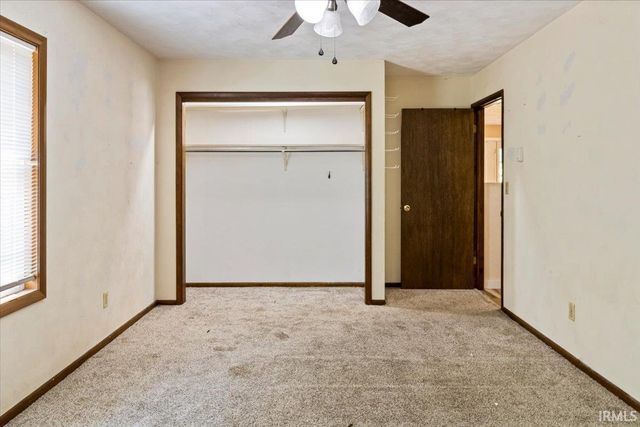 1519 S Willman Road, Hartford City, IN 47348