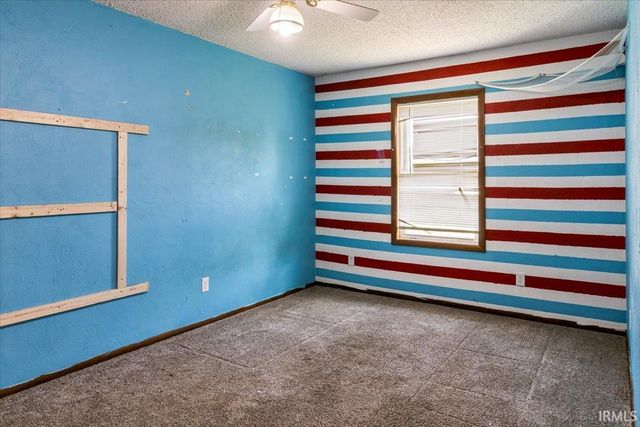 1519 S Willman Road, Hartford City, IN 47348