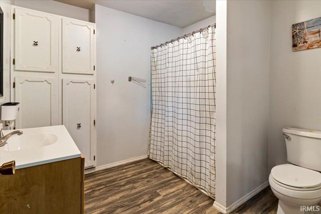 1519 S Willman Road, Hartford City, IN 47348