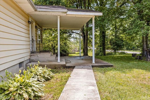 1519 S Willman Road, Hartford City, IN 47348