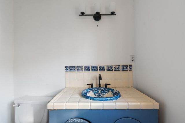 22050 Ybarra, Woodland Hills, CA 91364