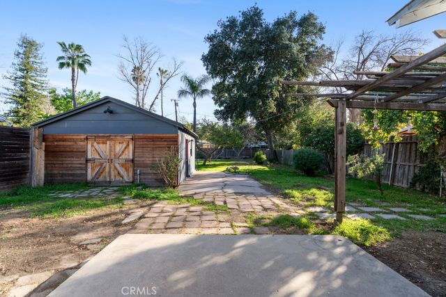 22050 Ybarra, Woodland Hills, CA 91364