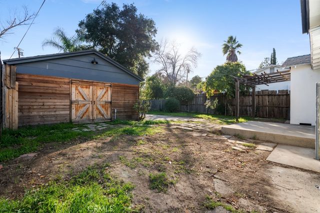 22050 Ybarra, Woodland Hills, CA 91364