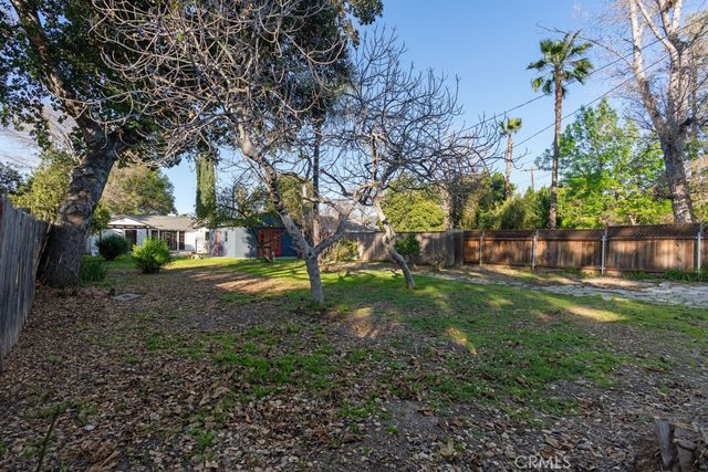 22050 Ybarra, Woodland Hills, CA 91364