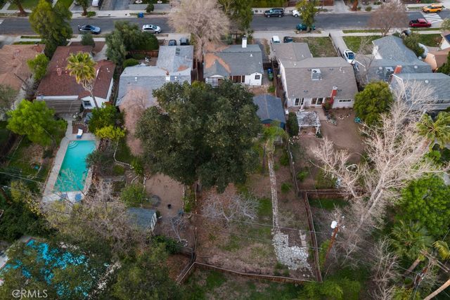 22050 Ybarra, Woodland Hills, CA 91364