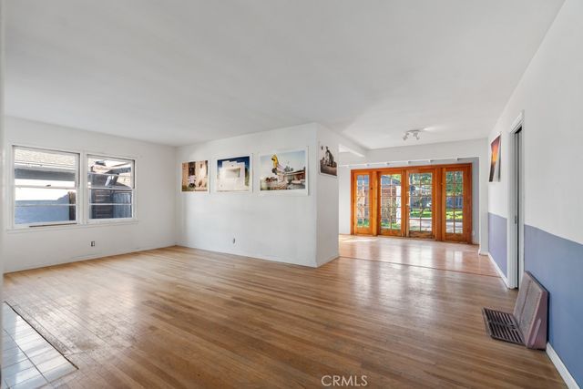 22050 Ybarra, Woodland Hills, CA 91364