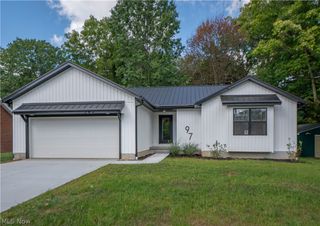 97 Nottingham Street, Tallmadge, OH 44278