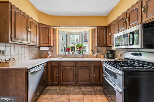 147 HAWTHORNE AVE, Haddonfield, NJ 08033